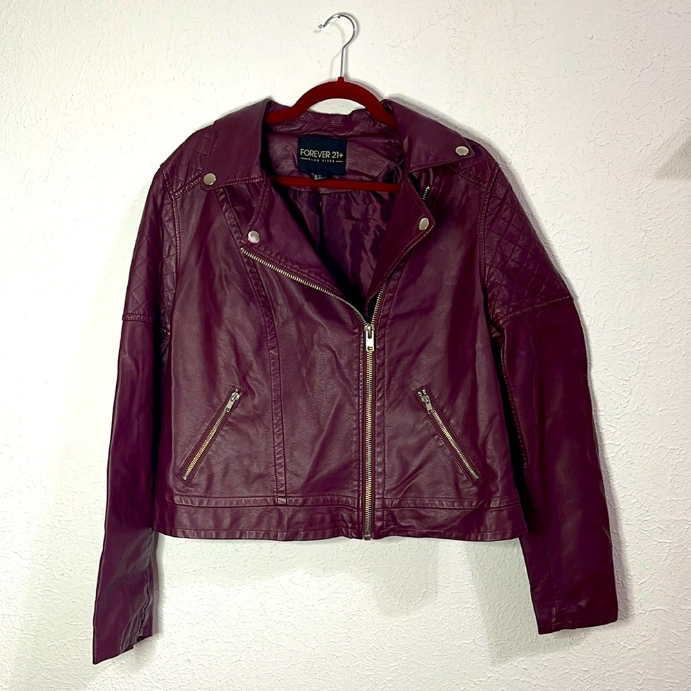 Forever 21+ size 2 X maroon reddish brown Moto jacket pleather